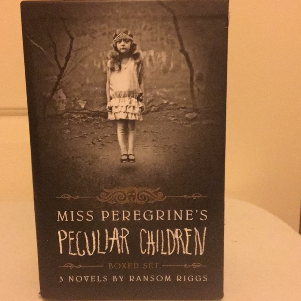NWT Ms Peregrines Peculiar Children Hardcover Book Set